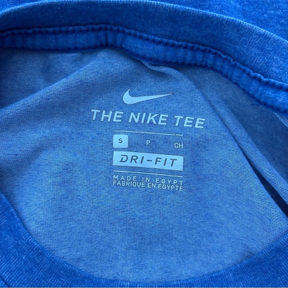 The Nike Tee Men's Small Dri Fit T Shirt Athletic Activewear Short Sleeve - Picture 4 of 8